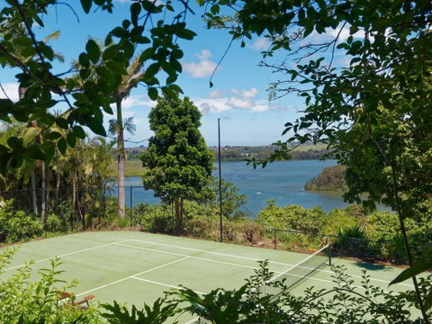 230 Scenic Drive - Accommodation Gladstone 0