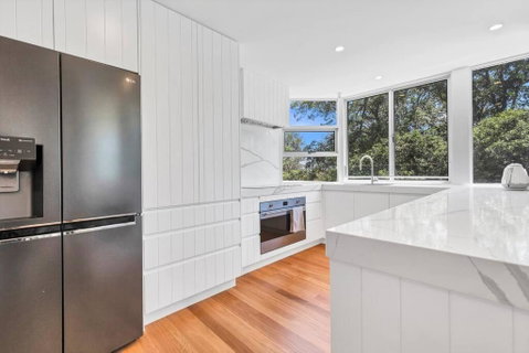 BEACH01- Mooloolaba Beachfront Apartment With Private Pool - Accommodation Gladstone 3