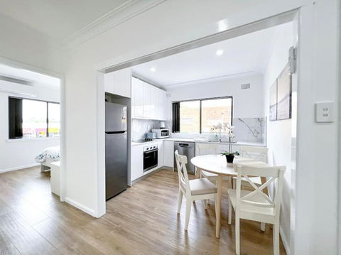 Brand New 2 Bedrooms Apartment In Ingleburn - Accommodation Gladstone 0