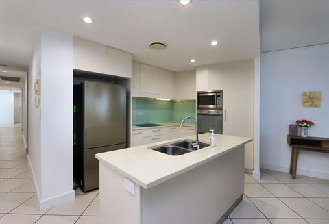 C Bargara Unit 101 - Accommodation Gladstone 2