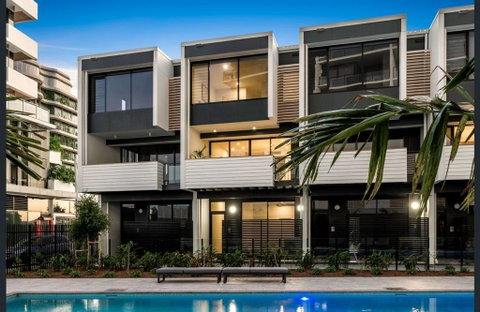 CBD Oasis - Accommodation Gladstone 0