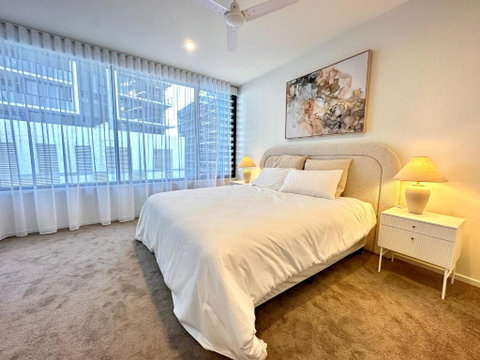 CBD Oasis - Accommodation Gladstone 1