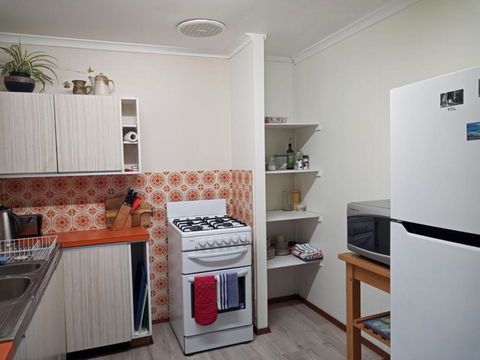 Crystal Springs Holiday Accommodation - Accommodation Gladstone 4