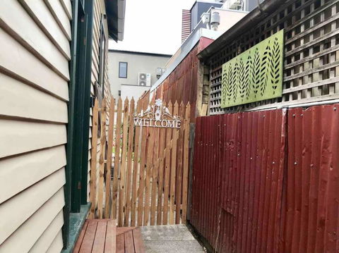 D109 Inner City Oasis On Buckingham - Accommodation Gladstone 1