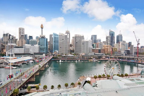 Darling Harbour Getaway - Accommodation Gladstone 3