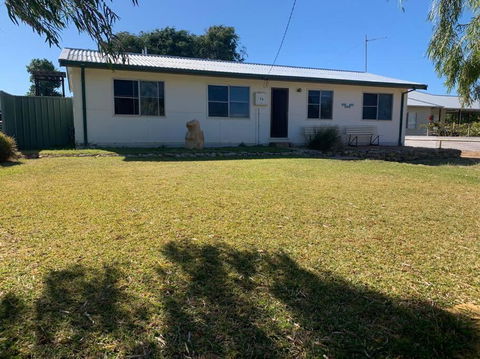 Dhu Drop Inn - Accommodation Gladstone 0