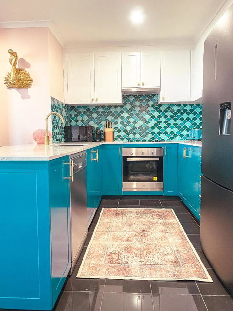 Darling Harbour Stunning City Location With Pool, Gym, Wifi, Netflix - Accommodation Gladstone 3