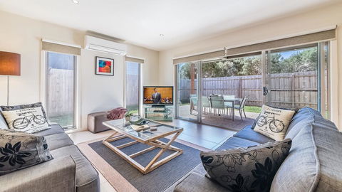 29 Birch Crescent, Cowes - Accommodation Gladstone 2