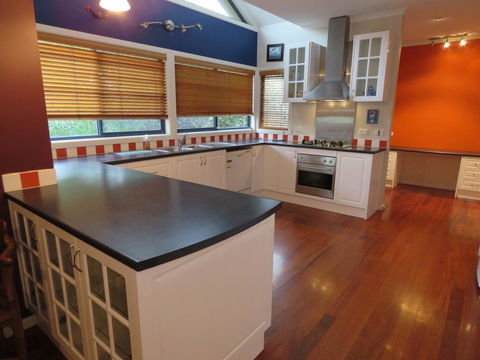 29 Church St, Cowes - Large Holiday House Close To Shops And Beach - Accommodation Gladstone 0