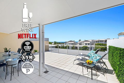 2BR Coolum Beach , Rooftop Terrace, Spa, Tennis, Pool - Accommodation Gladstone 0