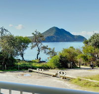 3 'Albacore' 12 Ondine Close - waterfront pool lift  views - Accommodation Gladstone
