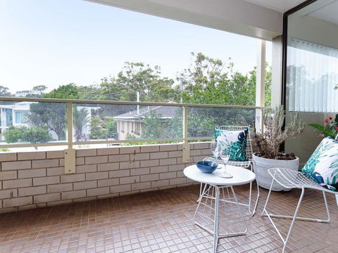 3 'Bangalee' 41 Soldiers Point Rd - Fantastic Waterfront Unit With Pool, WIFI & Chromecast - Accommodation Gladstone 2