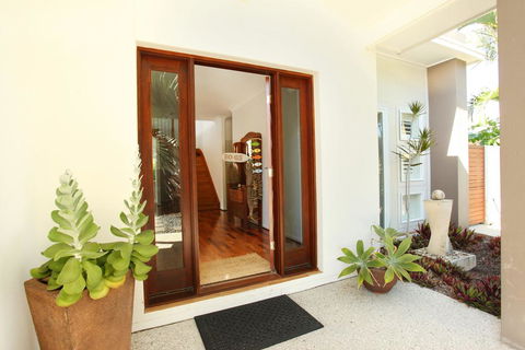 3 Bauhinia Crescent Marcoola - PET FRIENDLY, LINEN SUPPLIED, 500 BOND - Accommodation Gladstone 1