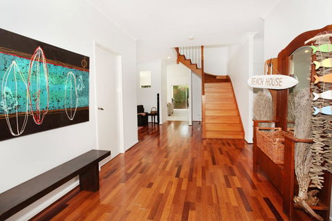3 Bauhinia Crescent Marcoola - PET FRIENDLY, LINEN SUPPLIED, 500 BOND - Accommodation Gladstone 2