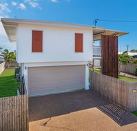 3 Bedroom renovated home - Accommodation Gladstone