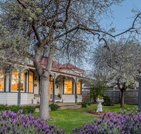 3 Genesta St Cowes - Federation Home - Accommodation Gladstone