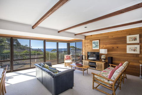 3 Shipton Cres - Heavenly Haven - Accommodation Gladstone 1