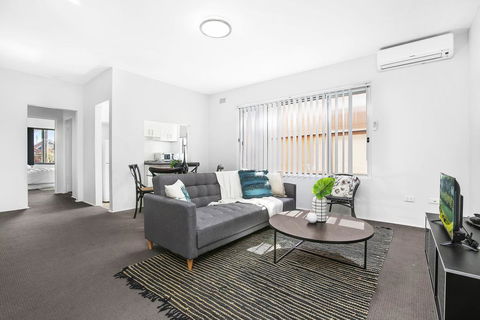 3 South Pacific Apartments - Accommodation Gladstone 0
