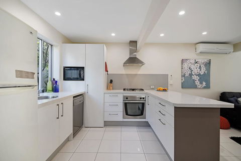3/3 Oriole Avenue, Peregian Beach - Accommodation Gladstone 3