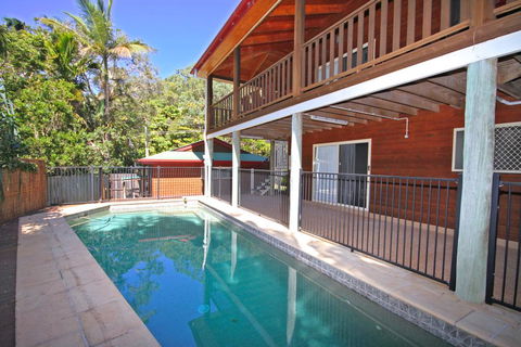 30 Scrub Road, Coolum Beach - Linen Incl, WiFi - Accommodation Gladstone 1