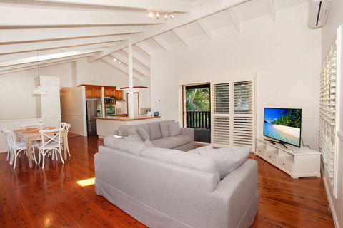 30 Scrub Road, Coolum Beach - Linen Incl, WiFi - Accommodation Gladstone 3