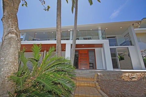 32 Barra Crescent, Coolum Beach. Bond 500, FOXTEL, WIFI, Linen Supplied - Accommodation Gladstone 2