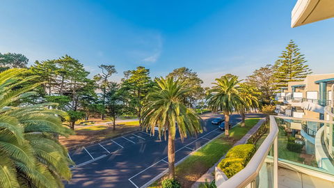 344 The Waves, Cowes - Accommodation Gladstone 0