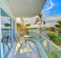 3br Broadbeach Lakefront Apartment - Accommodation Gladstone