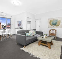 4 South Pacific 2 Bedrooms - Accommodation Gladstone