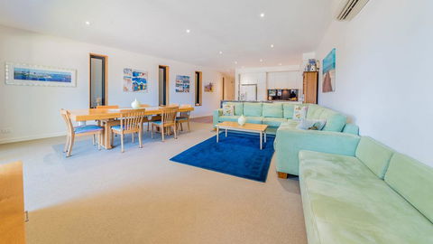 4/4 The Esplanade, Cowes - Cscape - Accommodation Gladstone 3