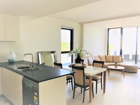 402 Kalina Apartments 2 Bedrooms - Accommodation Gladstone 1