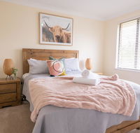 42 Rosemary Lane - Central Orange - Spacious Family Home - Quiet Lane - Accommodation Gladstone