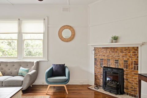 46 Chapel Street - Accommodation Gladstone 3