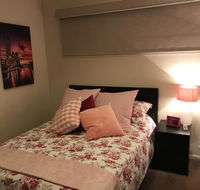 5 Star Room with own Bathroom - Singles Couples Families or Executives - Accommodation Gladstone