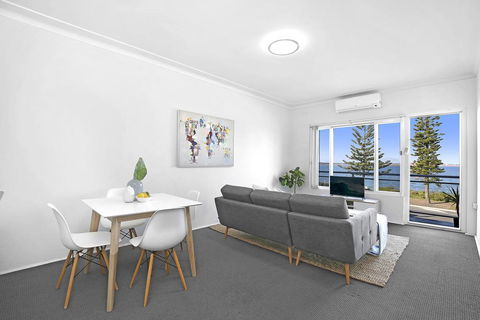 6 South Pacific Apartments - Accommodation Gladstone 1