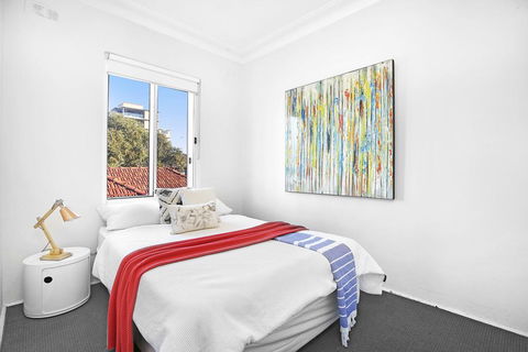 6 South Pacific Apartments - Accommodation Gladstone 2