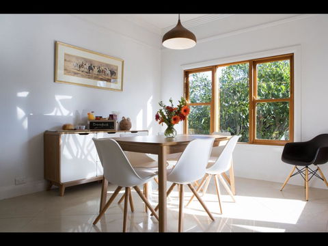 63 The Residence - Accommodation Gladstone 1