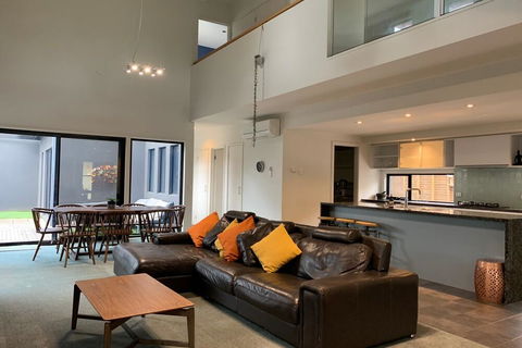 7 Findlay Street - Accommodation Gladstone 2