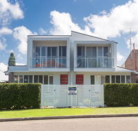 7 Judith Street - Stunning duplex with ducted air - Accommodation Gladstone