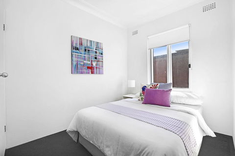 7 South Pacific Apartments - Accommodation Gladstone 2