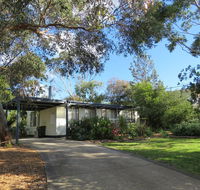 8 Ophir Ave Ventnor - Accommodation Gladstone