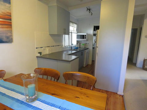 8 Ophir Ave, Ventnor - Accommodation Gladstone 2