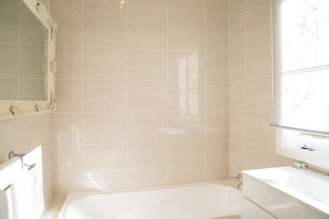 88 Morrisset - Accommodation Gladstone 2
