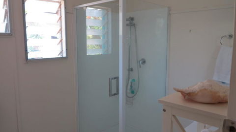 9 Butler Street At Picnic Bay - Accommodation Gladstone 2