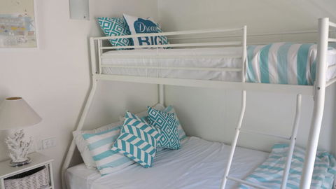 9 Butler Street At Picnic Bay - Accommodation Gladstone 3