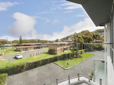 9 Cirrus @ Fingal Bay - Accommodation Gladstone 3