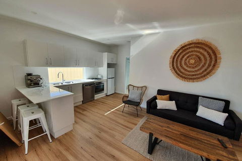 A Beach Getaway - Accommodation Gladstone 2