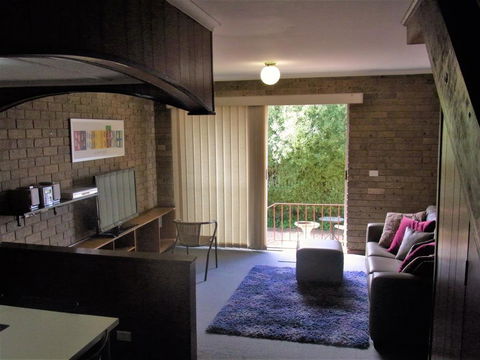 A Furnished Townhouse In Goulburn - Accommodation Gladstone 0