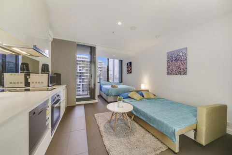 A Lovely Studio Next To Southern Cross - Accommodation Gladstone 3