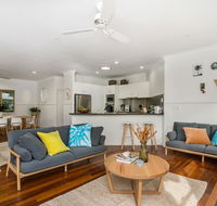 A PERFECT STAY - Barefoot Lane - beach house - Accommodation Gladstone